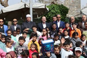 محافظ الجيزة: رصف 11 شارعًا ومتفرعاتهم بالانترلوك بمنطقة أرض الجمعية في إمبابة ضمن الخطة الاستثمارية بالحيزة 