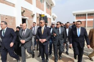 محافظ الجيزة يتفقد مشروع محطة مياه الشرب بالشوبك الغربي بالبدرشين ضمن المشروع القومي لتغذية 240 قرية محرومة على مستوى الجمهورية 