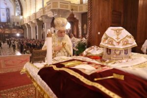 الباباتواضروس يترأس قداس عيد القيامة المجيد بكاتدرائية العباسية 