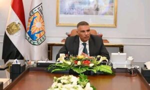 محافظ جنوب سيناء: مشروع "التجلي الأعظم" يعزز مكانة السياحة الدينية 