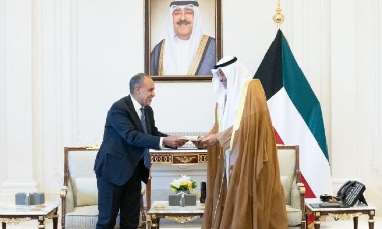 وزير الخارجية يسلم ولي عهد الكويت رسالة خطية من الرئيس السيسي لأمير البلاد 