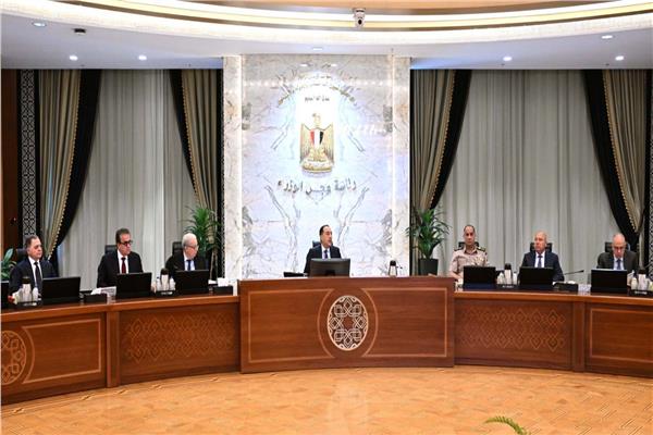 الحكومة توافق على 4 قرارات ..العفو عن باقي العقوبة لبعض المحكوم عليهم الأبرز