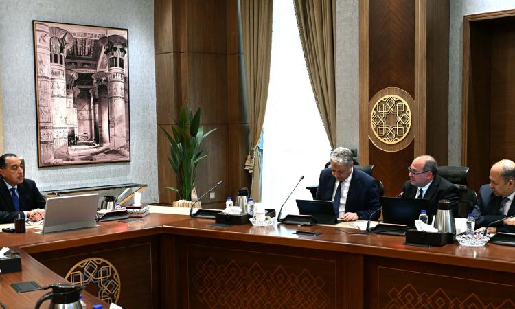 مدبولي يستعرض خطة وآليات العمل في المرحلتين من المبادرة الرئاسية "حياة كريمة"