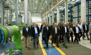 مطارات ومصانع وشبكة طرقات.. مصر تحصن سيناء وترسم خطاً أحمر 