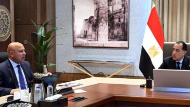 رئيس الوزراء يتابع مع وزير النقل عددا من ملفات عمل الوزارة