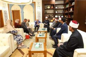 مفتى الجمهورية يستقبل القائم بأعمال السفارة الأمريكية بالقاهرة لتعزيز التعاون المشترك 