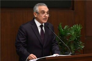 وزيرالعدل: «الأحوال الشخصية للمسيحيين» صيغ بمراعاة أحكام الدستور.. وتوافق تام بين الطوائف المسيحية 