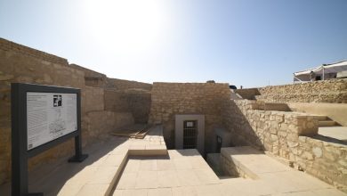 وزير السياحة ومحافظ الأقصر يفتتحان مقبرتي أمنحتب رابويا وابنه ساموت بالأقصر 