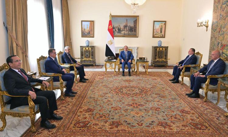 خلال استقباله رئيس مجموعة بنك التنمية الإفريقي الرئيس السيسي يؤكد على أهمية مشروعات البنية الأساسية للقارة الإفريقية 