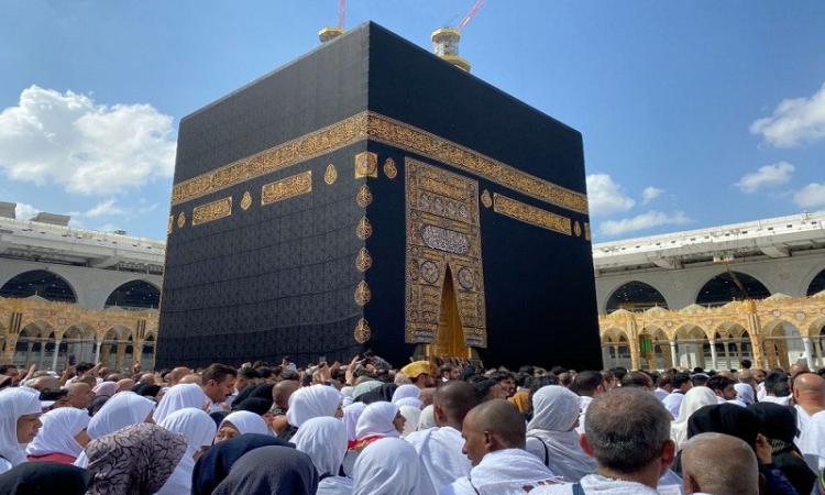 للمرة الأولى.. تشكيل غرفة عمليات لتتبع حركة الحافلات السياحية للحج البري 