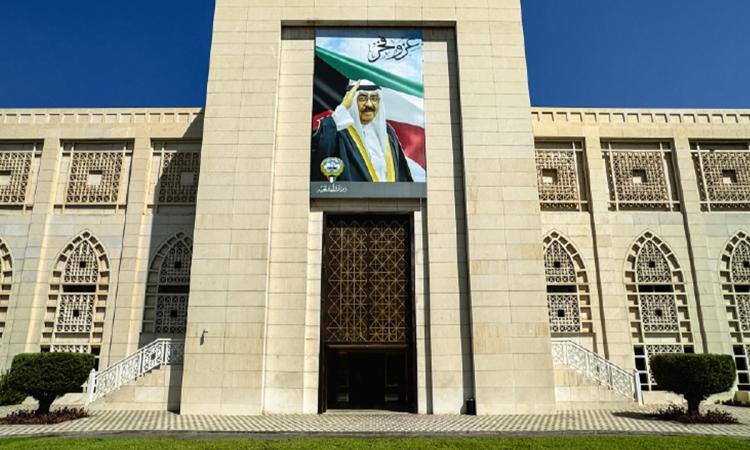الكويت تدين اختطاف ناقلة نفط تقل بحارة مصريين وتؤكد تضامنها الكامل مع مصر