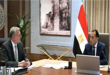 رئيس الوزراء يلتقي وزير البترول والثروة المعدنية لمتابعة عددٍ من ملفات العمل