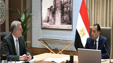 رئيس الوزراء يلتقي وزير البترول والثروة المعدنية لمتابعة عددٍ من ملفات العمل