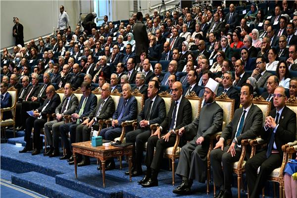 رئيس الوزراء: جودة التعليم المحدد الرئيسي لقياس قوة الدول 