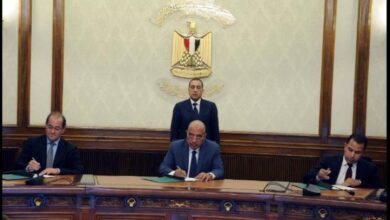 مدبولي يشهد توقيع اتفاق بين شركة تحيا مصر للإستثمار ووزارتي الكهرباء والمالية لتمويل عدد من مشروعات الطاقة الجديدة والمتجددة 
