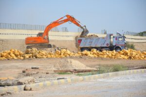 تزامنًا مع الخطة الشاملة للتنمية العمرانية بمحافظة بورسعيد.. أكثر من 72 مشروعًا تنمويًا وخدميًا يجري تنفيذها على أرض المحافظة 