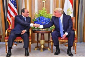 الرئيس السيسي يلتقي ترامب خلال قمة مجموعة السبع