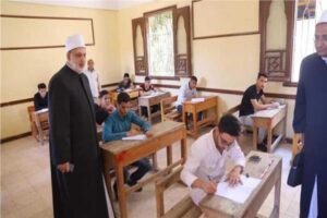 انتظام امتحان الأحياء للقسم العلمي بامتحانات الشهادة الثانوية الأزهرية