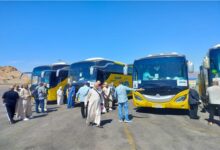بدء أولى رحلات عودة حجاج الحج السياحي البري من الأراضي المقدسة 