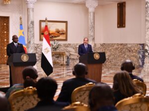 الرئيس السيسي: مصر تتمسك بمبادئ القانون الدولي في ملف النيل 