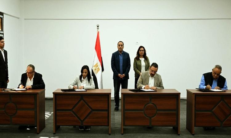 رئيس الوزراء يشهد مراسم توقيع مذكرة تفاهم بشأن مشروع توثيق التراث بمدينة رشيد 