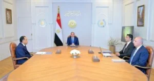 الرئيس السيسي يؤكد ضرورة العمل على تعزيز اندماج مصر في سلاسل الإنتاج العالمية