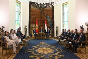 الرئيس السيسي: نجدد رفضنا الكامل للاعتداءات الإيرانية غير المبررة على الدول العربية ويجدد رفض تهجير الفلسطينيين ويؤكد ضرورة إعادة إعمار غزة
