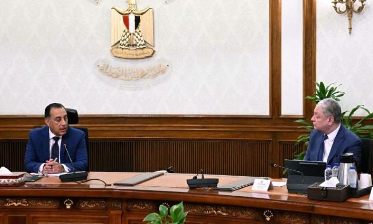 مدبولي يتابع الاستعدادات لبدء تنفيذ مشروعات المرحلة الثانية من "حياة كريمة" 