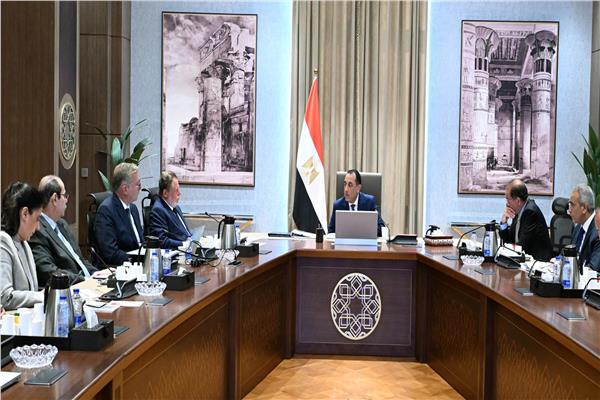 رئيس الوزراء يتابع جهود زيادة المخزون الاستراتيجي من المنتجات البترولية