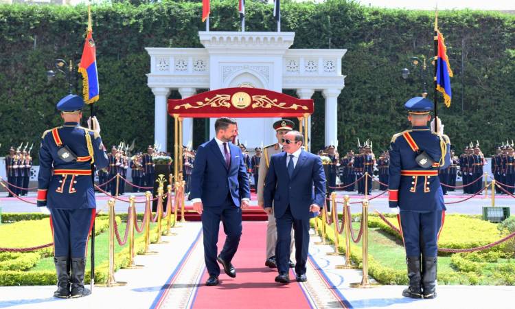 الرئيس السيسي يستقبل رئيس جمهورية الجبل الأسود (صور) 
