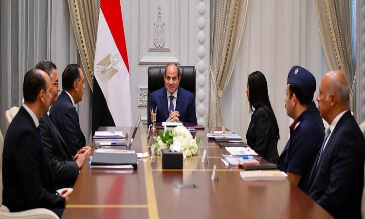 الرئيس السيسي يؤكد ضرورة تحقيق الاكتفاء الذاتي من السلع وتطوير أدوات الدعم 