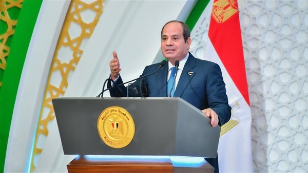 الرئيس السيسي يوجه الحكومة بعرض تقرير شامل عن إنجازات الدولة للمواطنين خلال أكتوبر 