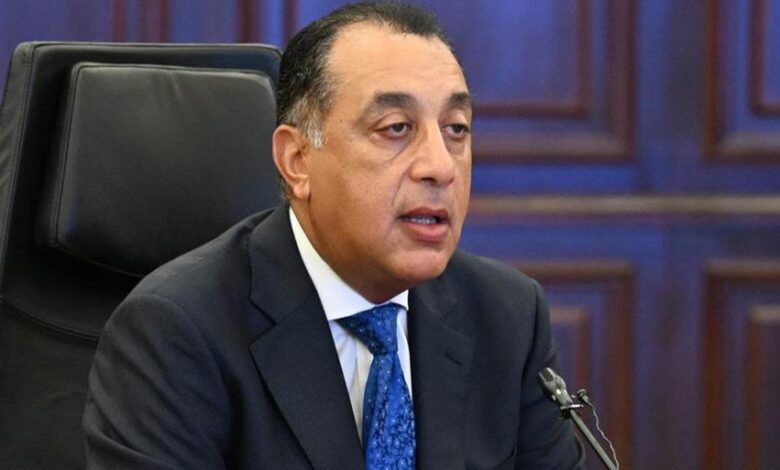 مدبولى: تخصيص 100 رحلة عمرة لوالدي ضحايا ومصابي حادث الإسماعيلية 