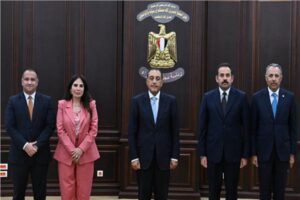 رئيس الوزراء يشهد توقيع بروتوكول بين «التنمية السياحية» و«مستقبل مصر»