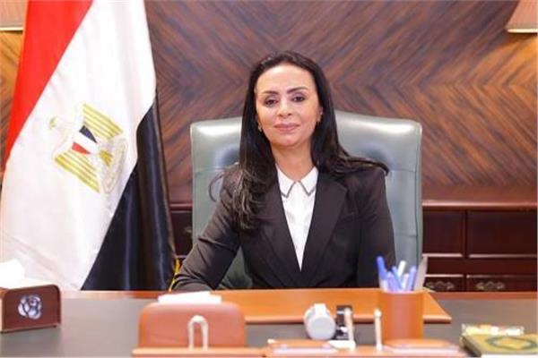 التضامن الاجتماعي تصرف التعويضات لأسر ضحايا حادث تصادم سيارتي نقل عمال بالإسماعيلية 
