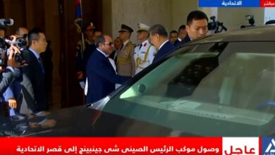 الرئيس السيسي يستقبل نظيره الصيني عقب وصول موكبه بقصر الاتحادية