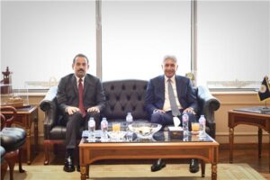 وزير السياحة يلتقي رئيس جهاز مستقبل مصر لبحث التعاون المشترك