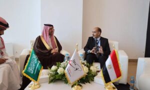 مصر والسعودية تبحثان الخطوات التنفيذية لأول قمر صناعي مشترك
