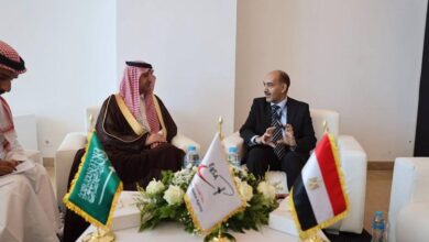 مصر والسعودية تبحثان الخطوات التنفيذية لأول قمر صناعي مشترك 