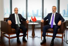 وزير الخارجية يبحث مع وزير الخارجية التركي العلاقات الثنائية ويشيد بالمستوى المتميز للعلاقات المصرية-الجزائرية
