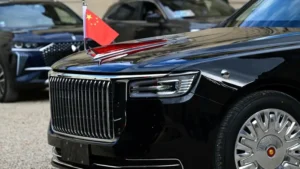 "الريد فلاج" وسط القاهرة.. حكاية سيارة رافقت رئيس الصين 