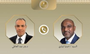 اتصال هاتفي بين وزير الخارجية ونظيره الأوغندي لبحث سبل تعزيز العلاقات الثنائية 
