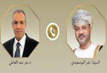 وزير الخارجية ونظيره العماني يؤكدان ضرورة الحفاظ على سلامة الملاحة البحرية 