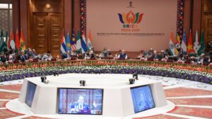 الرئيس السيسي يوجه رسائل مهمة للعالم في الجلسة المفتوحة لقمة «بريكس» 