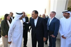مدبولى :مشروعات رأس الحكمة تدفع عجلة التنمية بالساحل الشمالي الغربي
