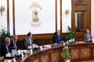 رئيس الوزراء: توجيهات من الرئيس السيسي بالعمل على مواصلة تطوير هيكل سوق الاتصالات