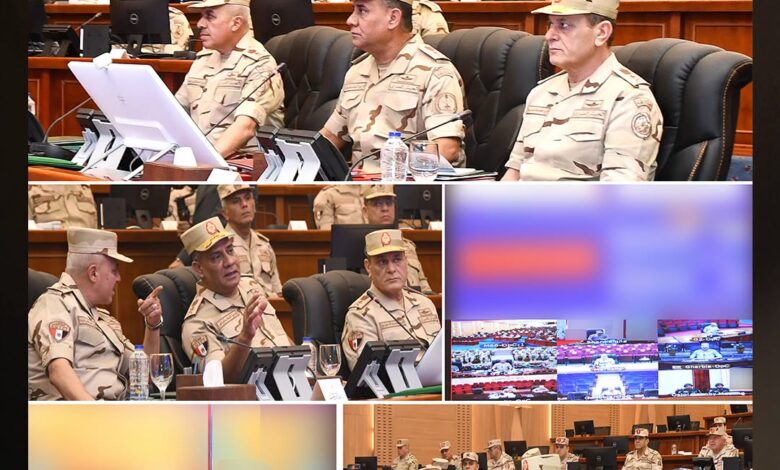المتحدث العسكرى :وزير الدفاع يشهد تنفيذ المرحلة الرئيسية لمشروع مراكز القيادة الإستراتيجي التعبوي بنطاق الجيش الثالث الميداني