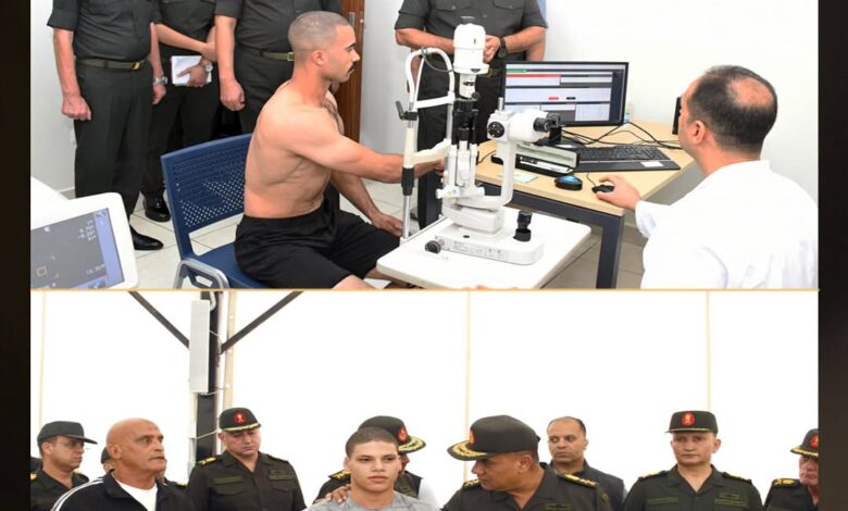 المتحدث العسكرى : القائد العام للقوات المسلحة وزير الدفاع والإنتاج الحربي يتفقد اختبارات القبول بالأكاديمية العسكرية المصرية والكليات العسكرية 