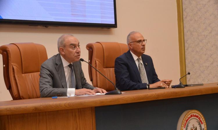 وزير الري يلتقي مراسلي وسائل الإعلام الأجنبية في جلسة إحاطة موسعة نظمتها «الهيئة العامةللاستعلامات»