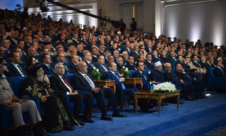 الرئيس السيسي: منتدى مصر 2026 يهدف لمناقشة إنجازات الدولة في كافة المجالات ويجدد على أهمية الوعي والتصدي لمحاولات تحطيم الذاكرة الوطنية بمواقع التواصل الاجتماعي